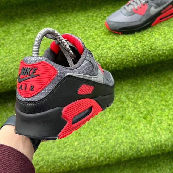 Nike Air Max 90 Smoke Grey Fire Red Men's Size 10.5 Brand New Authentic Shoes - Picture 4 of 7